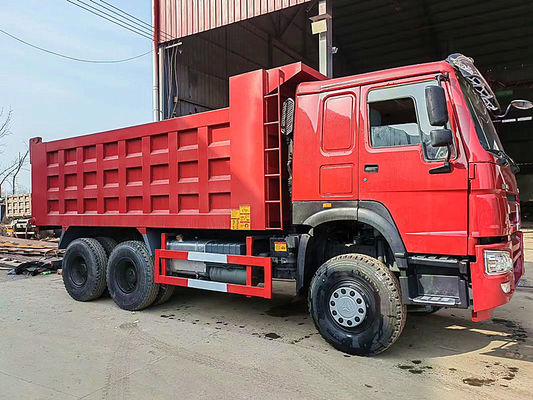 سینوتروک HOWO کامیون 6X4 در انبار 380Hp 25 CBM کامیون 40 تن با قیمت کارخانه
