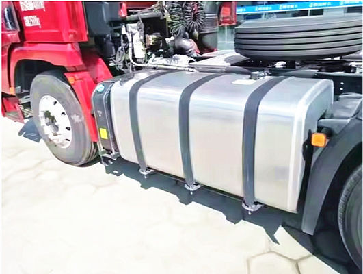 کامیون کشنده سنگین با ظرفیت سوخت 600 لیتر + 300 لیتر، فاصله دو محور 3500 میلی‌متر و سایز لاستیک 11.00R20/12.00R20/12R22.5/315/80R22.5