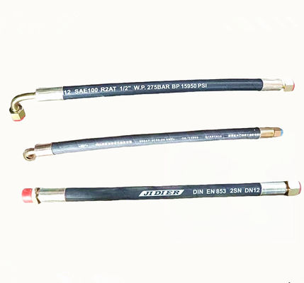 330hp Euro 3 کامیون ویژه با ظرفیت 6000L + 2000L و گزینه های رانندگی سفارشی